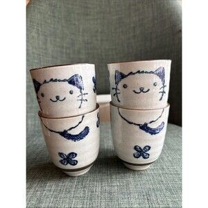 Japanese cat Handmade Ceramic kitty adorable tea Sake Cups Set of 4 cute signed